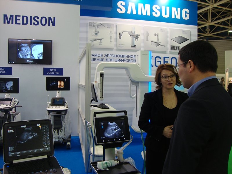 Обсуждение возможностей портативных сканеров компании Samsung Medison - Титова Лариса Александровна и врач УЗД