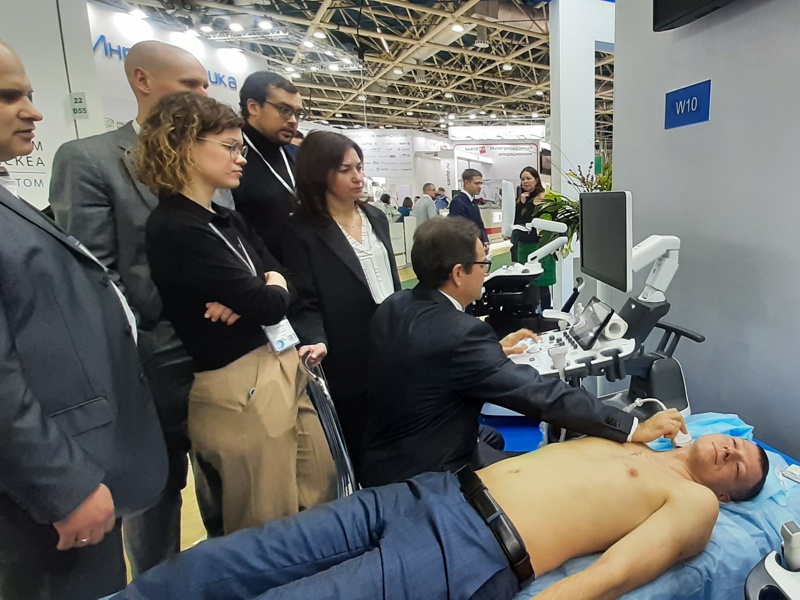 УЗ сканер W10 - демонстрация возможностей аппарата на пациенте (мастер-класс проводит врач-консультант Антон Анисимов)